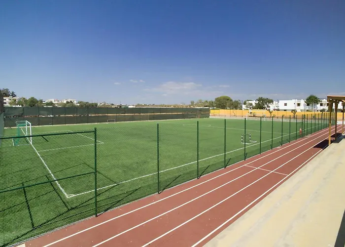 Ξενοδοχείο με διαμερίσματα Alfagar Alto Da Colina Αλμπουφέιρα