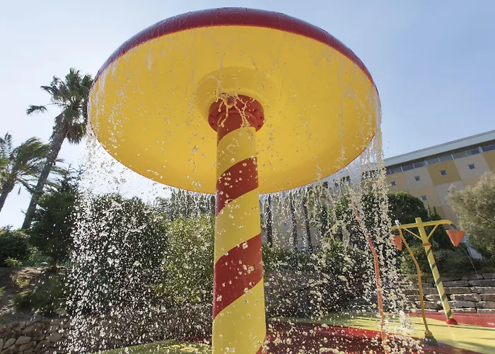 Ξενοδοχείο με διαμερίσματα Alfagar Alto Da Colina 4*