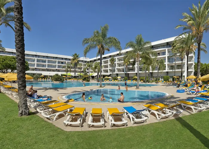 Ξενοδοχείο με διαμερίσματα Alfagar Alto Da Colina Αλμπουφέιρα