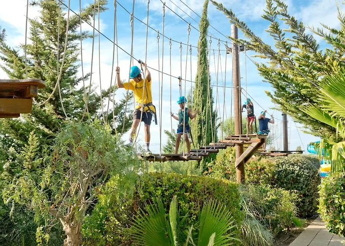 Ξενοδοχείο με διαμερίσματα Alfagar Alto Da Colina 4*